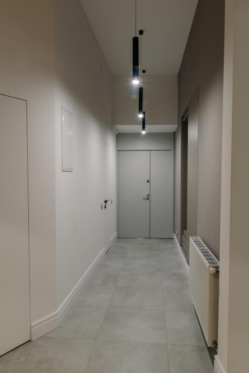 Apartment On Mikhalcuk ลวีฟ ภายนอก รูปภาพ